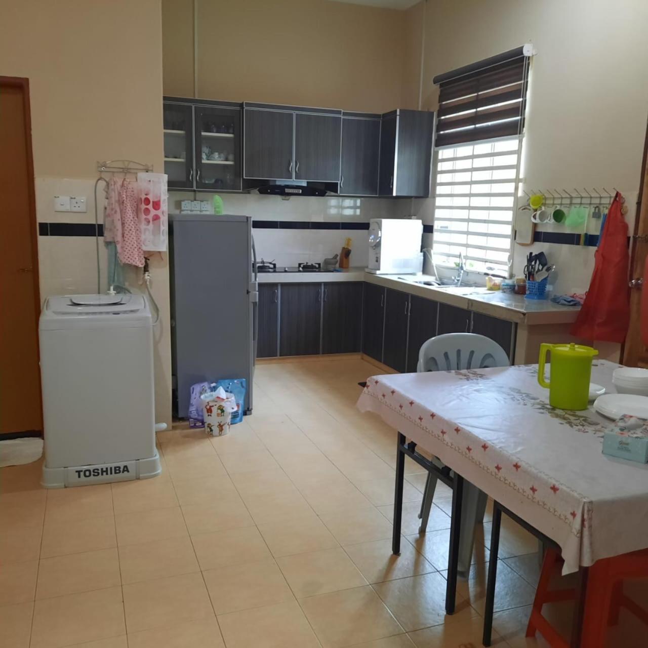 Iqbalina Homestay 2 Kemaman Chukai Εξωτερικό φωτογραφία